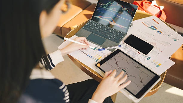 A Day with Xiaoyu | How a Gen Z Office Worker Is Redefining Value