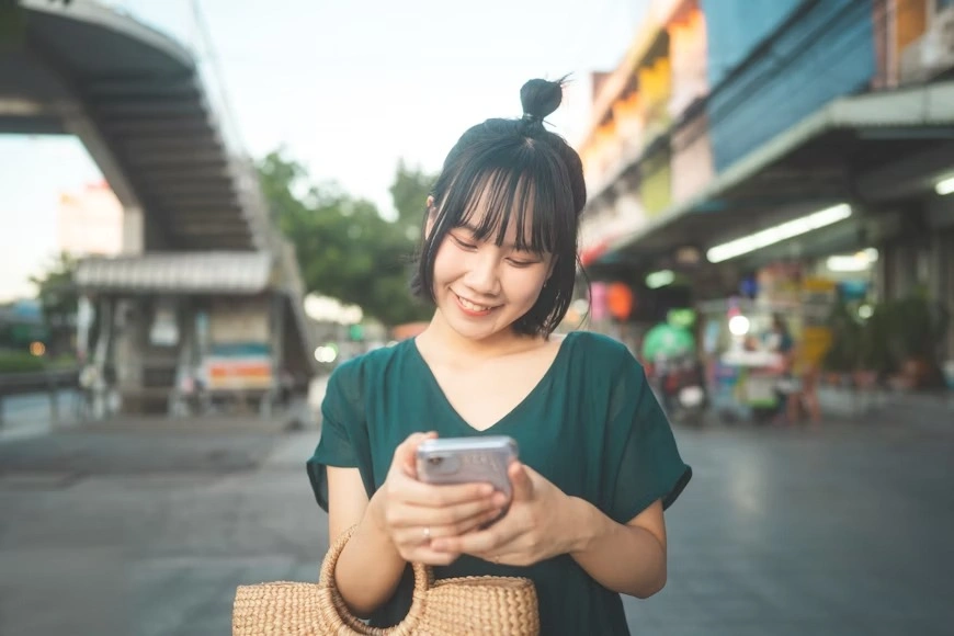 Weibo Consumer Behavior Shift Reshapes Trends in China 2025